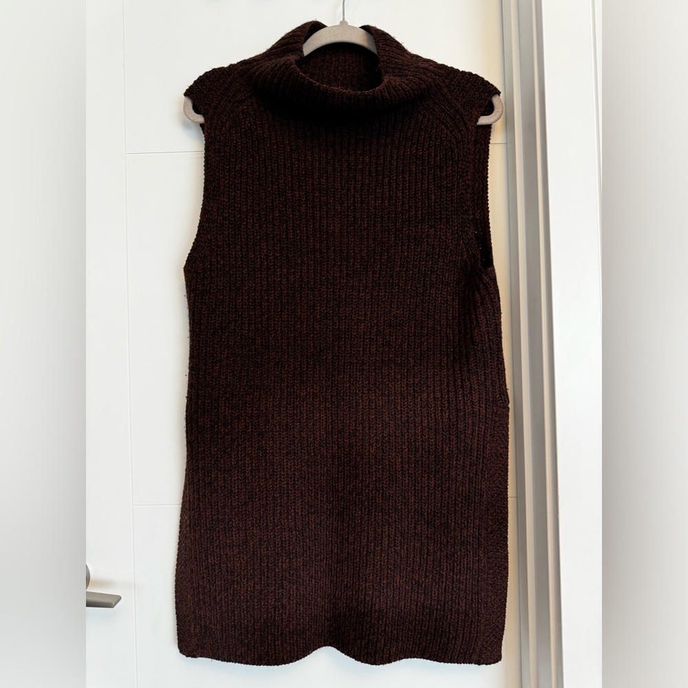 Aritzia Wilfred tunic sweater